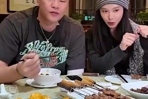 今天登哥完美首秀！朱芳雨曾预测骑士今年夺冠，美娜震惊😂